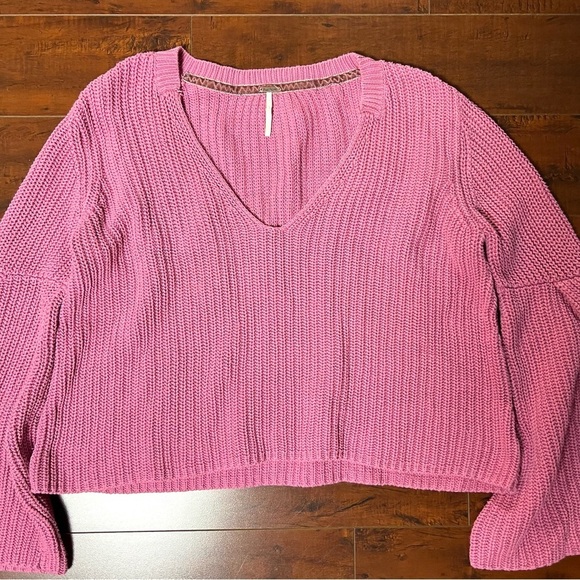Free People Pink V-Neck Sweater - Picture 4 of 10